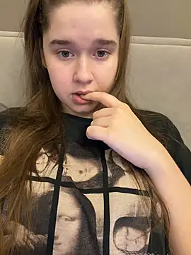 Snapshot of HornyGirlH chatting on July 2026 12:04:01 AM HornyGirlH online show from July 2026 12:04:01 AM