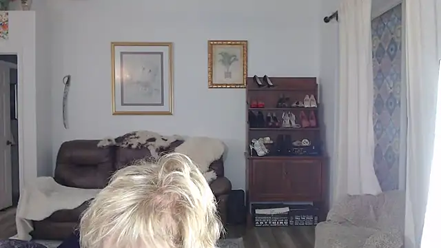 SindeeDix online show from November 2025 02:28:01 PM