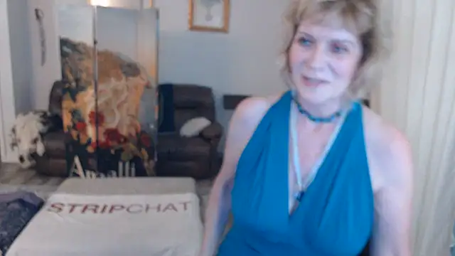 SindeeDix online show from July 2026 05:04:02 PM