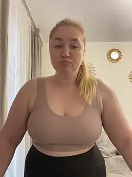 ollydoll92 online show from January 2025 12:18:01 PM