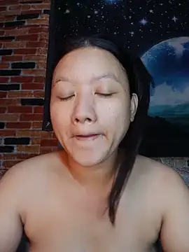 Urchanel online show from May 2026 12:42:01 PM