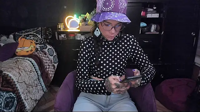 Lilmarieee online show from January 2025 10:40:01 PM