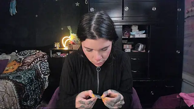 Lilmarieee online show from January 2025 10:38:01 PM