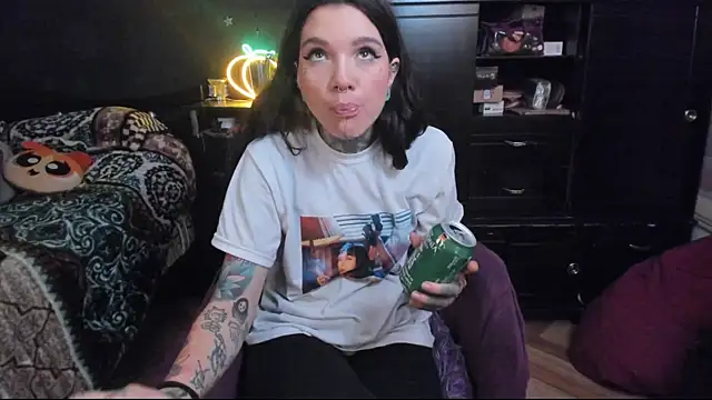 Lilmarieee online show from February 2025 09:04:01 PM