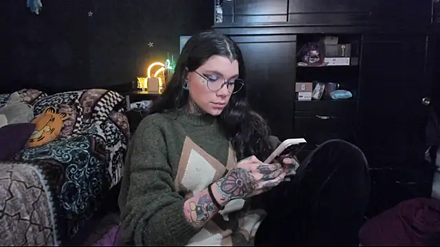 Lilmarieee online show from February 2025 10:26:02 PM