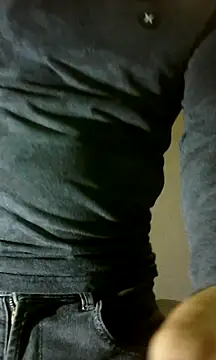 Snapshot of landy20cm chatting on December 2024 04:04:01 AM landy20cm online show from December 2024 04:04:01 AM