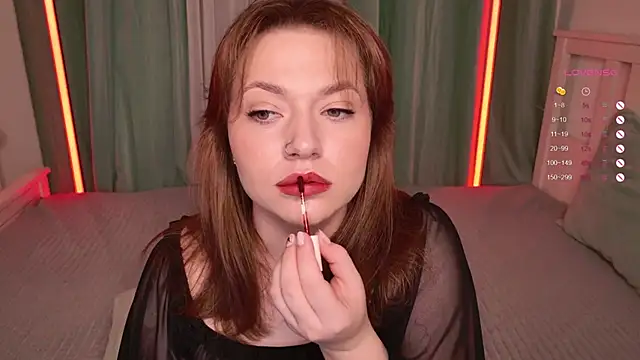 Evahadson online show from October 2025 08:20:01 PM