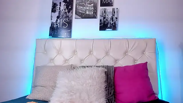 Snapshot of Amaia_Daniells chatting on December 2024 07:18:02 AM Amaia Daniells online show from December 2024 07:18:02 AM