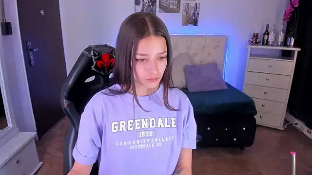 Snapshot of Amaia_Daniells chatting on January 2025 02:49:02 AM Amaia Daniells online show from January 2025 02:49:02 AM