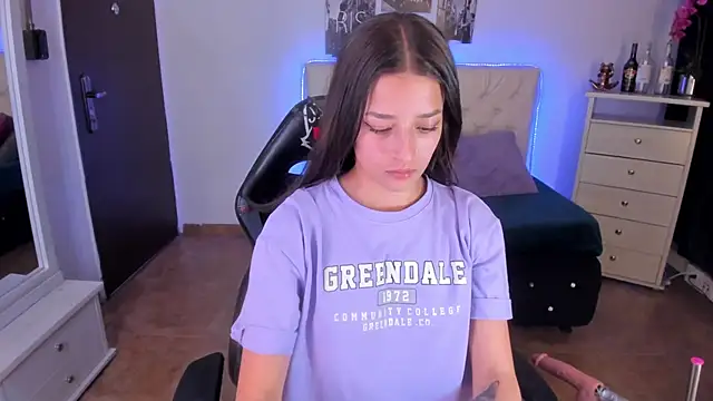 Snapshot of Amaia_Daniells chatting on January 2025 06:01:02 AM Amaia Daniells online show from January 2025 06:01:02 AM