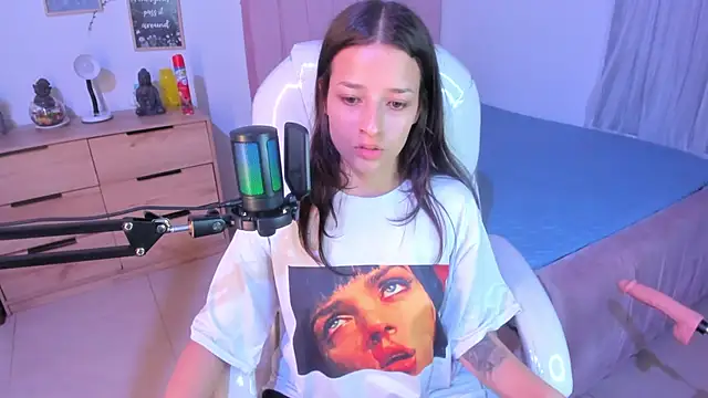 Snapshot of Amaia_Daniells chatting on February 2025 03:45:01 AM Amaia Daniells online show from February 2025 03:45:01 AM