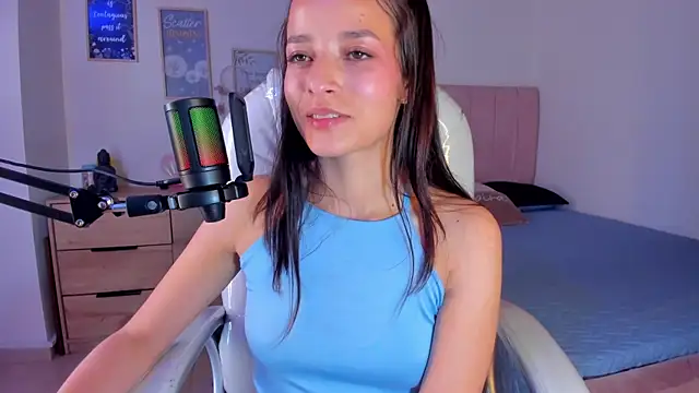 Snapshot of Amaia_Daniells chatting on February 2025 07:34:02 AM Amaia Daniells online show from February 2025 07:34:02 AM