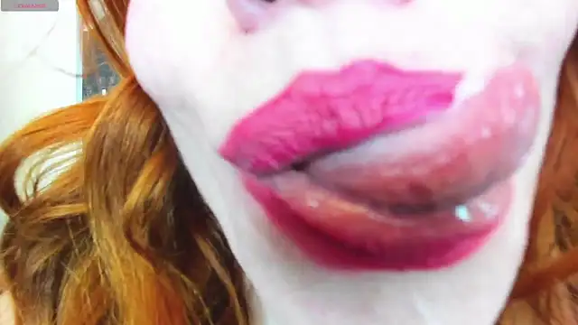 Snapshot of softlysoftlyasbeauty chatting on February 2025 02:25:02 PM softlysoftlyasbeauty online show from February 2025 02:25:02 PM