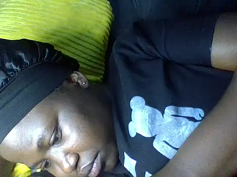 Snapshot of cute-marianna chatting on October 2025 04:12:01 AM cute-marianna online show from October 2025 04:12:01 AM