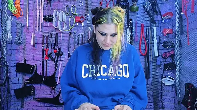 PANDORANEZZ online show from October 2025 04:31:02 PM