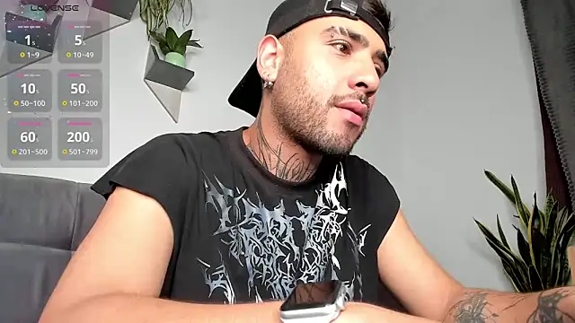 Snapshot of imferrer chatting on February 2025 06:07:02 AM imferrer online show from February 2025 06:07:02 AM