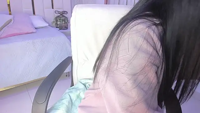 Meghan stonne  online show from October 2025 07:02:01 PM