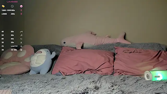 Snapshot of YaraAveiri chatting on December 2024 02:05:02 PM YaraAveiri online show from December 2024 02:05:02 PM