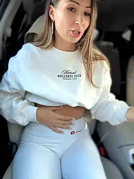 YOUR-KARINA online show from January 2026 08:07:01 AM