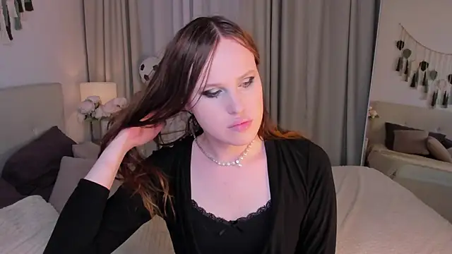 EffieMinki online show from July 2026 09:19:02 PM