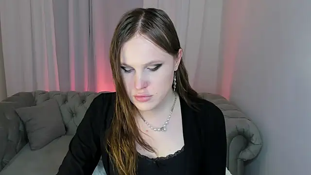 EffieMinki online show from July 2026 08:59:01 PM