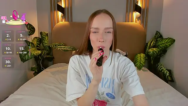 Kira Quinn online show from November 2025 07:08:02 AM