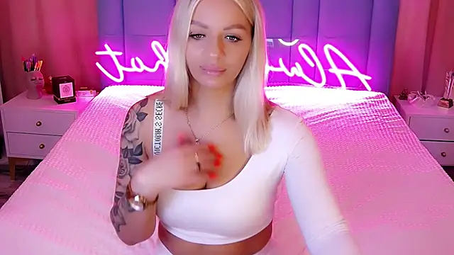 AllwaysHotJ online show from December 2024 03:20:01 AM