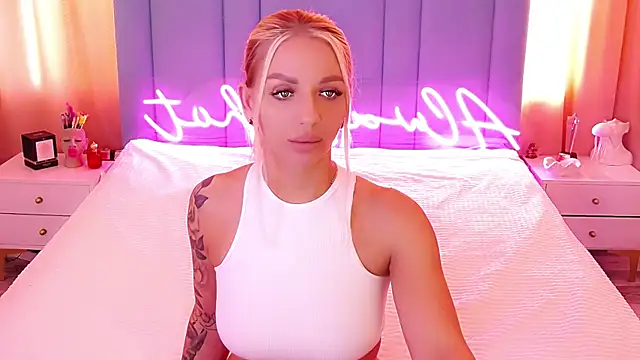 AllwaysHotJ online show from January 2025 06:01:02 AM