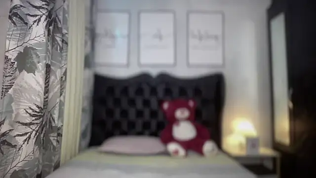 Miss Deliciousness online show from February 2026 05:18:02 PM