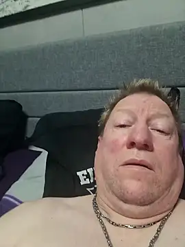 tomtom111111 online show from January 2025 02:13:02 PM