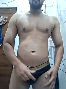 GYMBOY0071 online show from May 2026 07:08:02 PM