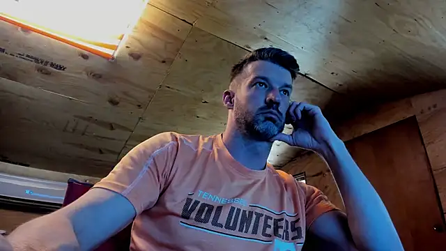 Kenny Kyle online show from October 2025 08:07:01 PM