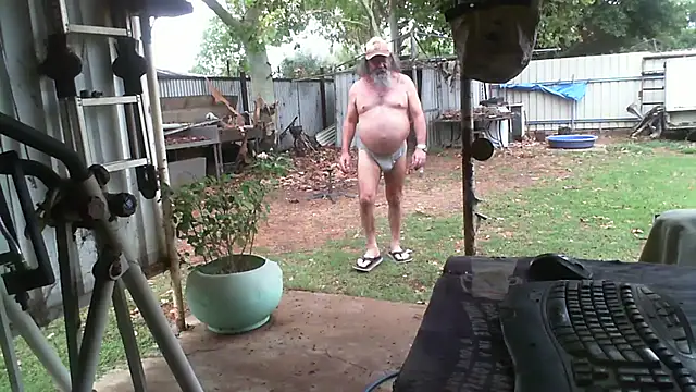 herbie010666 online show from November 2025 04:10:02 AM