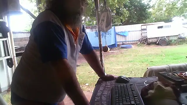 Snapshot of herbie010666 chatting on May 2026 02:50:01 AM herbie010666 online show from May 2026 02:50:01 AM
