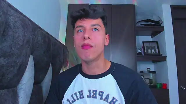 I Gabriel online show from January 2025 08:28:01 PM