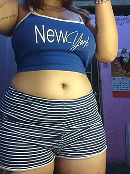 Snapshot of SexyFriends_ chatting on May 2026 01:25:02 AM SexyFriends online show from May 2026 01:25:02 AM