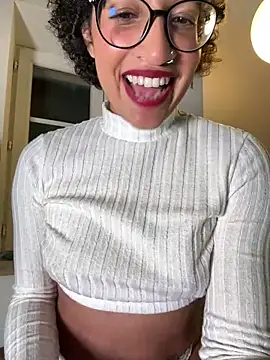 Lauyako online show from February 2025 11:58:02 PM