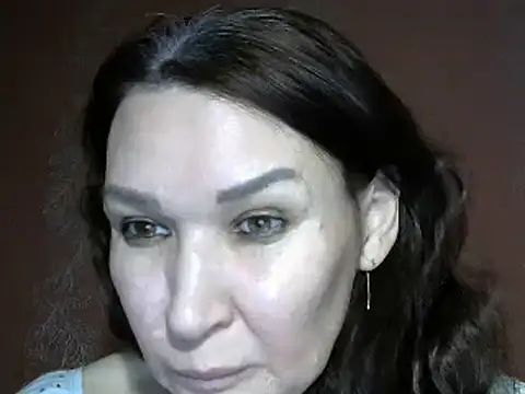 PrettyAndWild online show from February 2025 04:43:01 PM