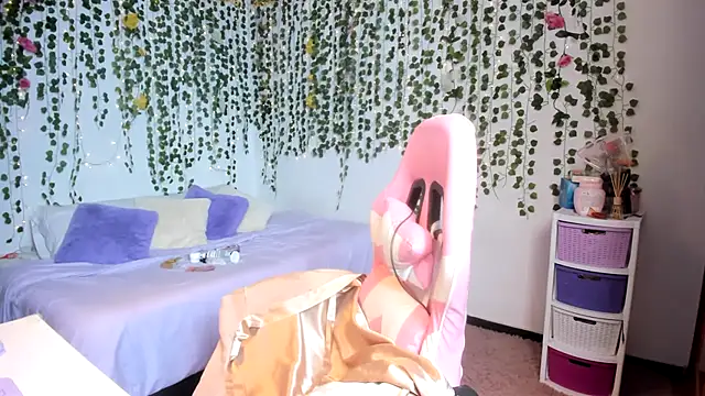 violeta milleer online show from September 2025 03:56:02 PM