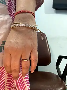 Preet Kaur 69 online show from November 2025 06:18:01 PM