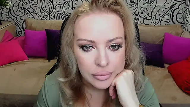 Hotdreamhere online show from March 2026 04:57:02 AM