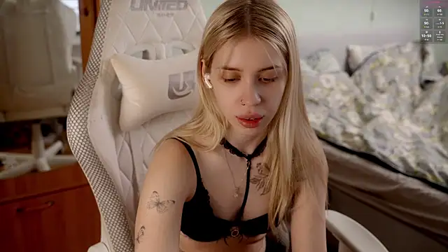 ho1yho1e online show from April 2026 08:03:01 PM