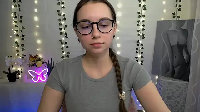 SweetPrincess  online show from March 2025 10:00:02 AM