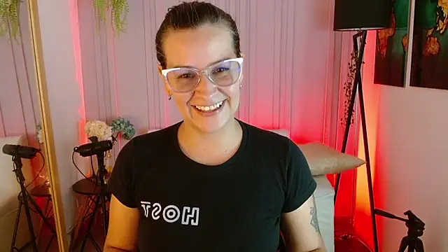 Britney taylor  online show from January 2025 07:08:01 PM