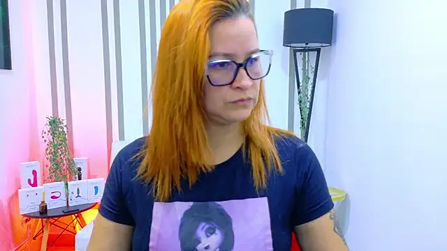 Britney taylor  online show from November 2025 09:36:01 PM