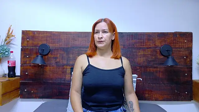 Britney taylor  online show from April 2026 07:14:01 PM