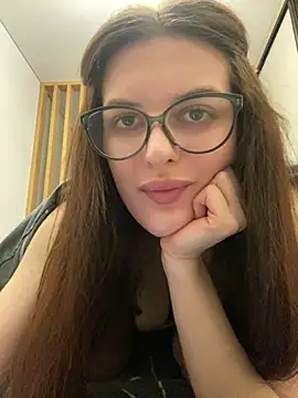 little belucci online show from January 2025 07:21:01 PM