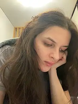 little belucci online show from February 2025 08:14:02 PM