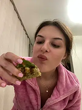 little belucci online show from March 2025 06:12:02 PM