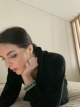 little belucci online show from November 2025 11:30:01 AM